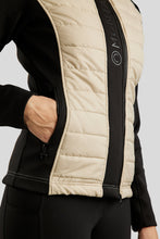 Load image into Gallery viewer, MoMartha Contrast Hybrid Jacket - Warm Light Grey
