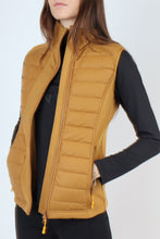 Load image into Gallery viewer, Emma Quilted Softshell Gilet - Toffee
