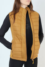 Load image into Gallery viewer, Emma Quilted Softshell Gilet - Toffee

